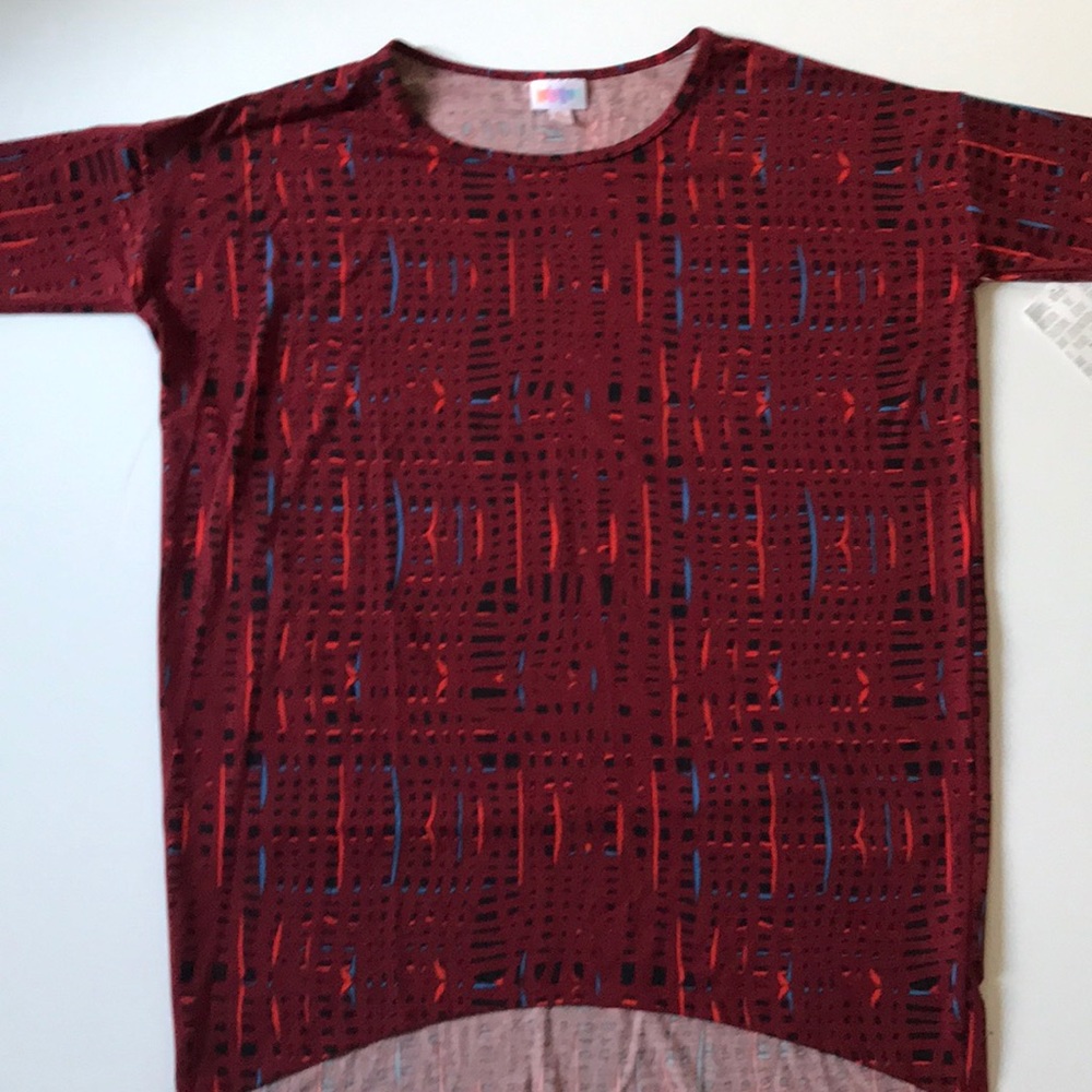 BNWT LuLaRoe Irma tunic size XS